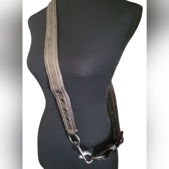 Coach Distressed Metallic Gray Crossbody Strap & Zipper Pull - Picture 1 of 14